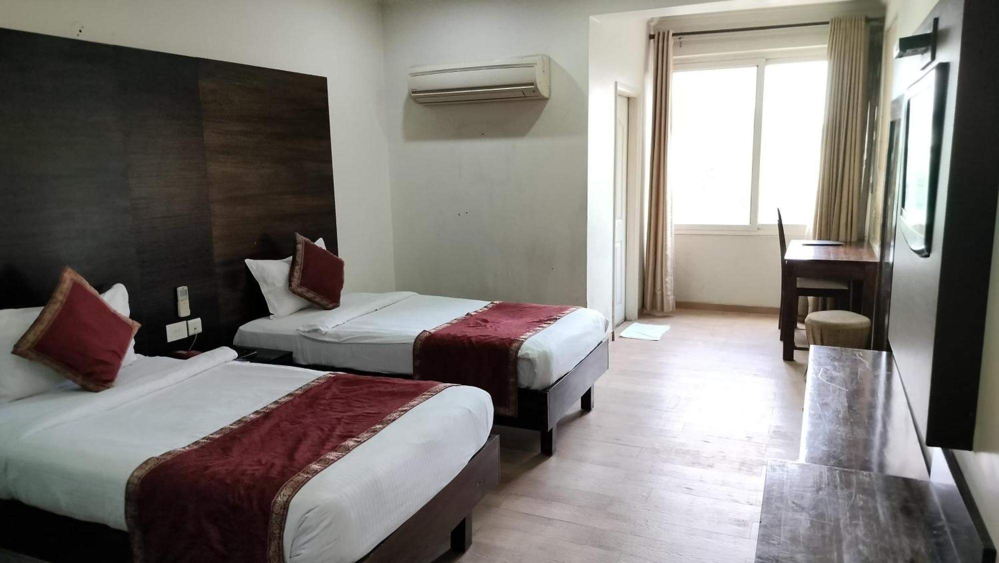 66 Residencey Jaipur Buitenkant foto