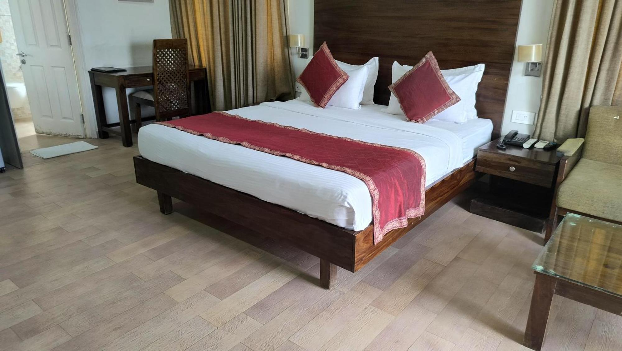 66 Residencey Jaipur Buitenkant foto