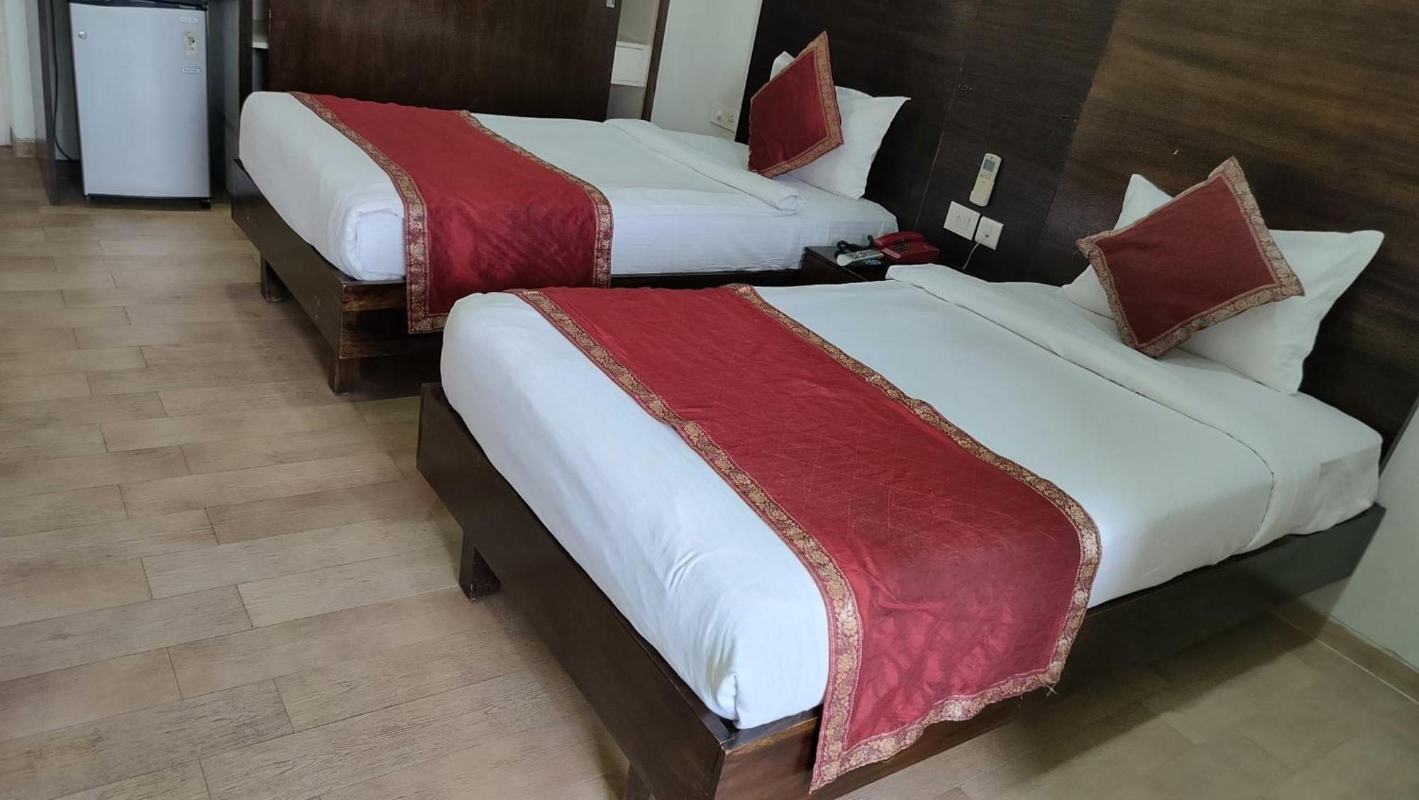 66 Residencey Jaipur Buitenkant foto