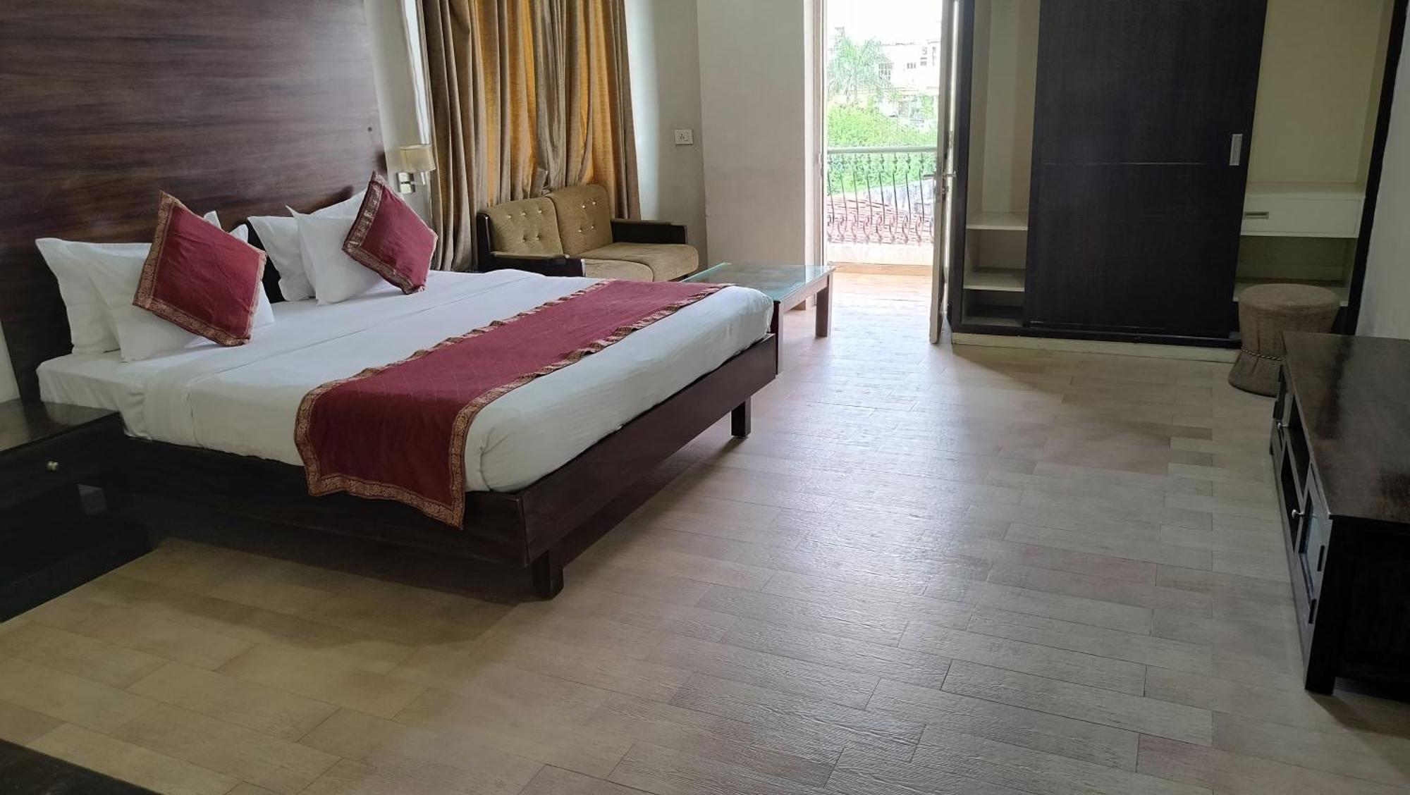 66 Residencey Jaipur Buitenkant foto